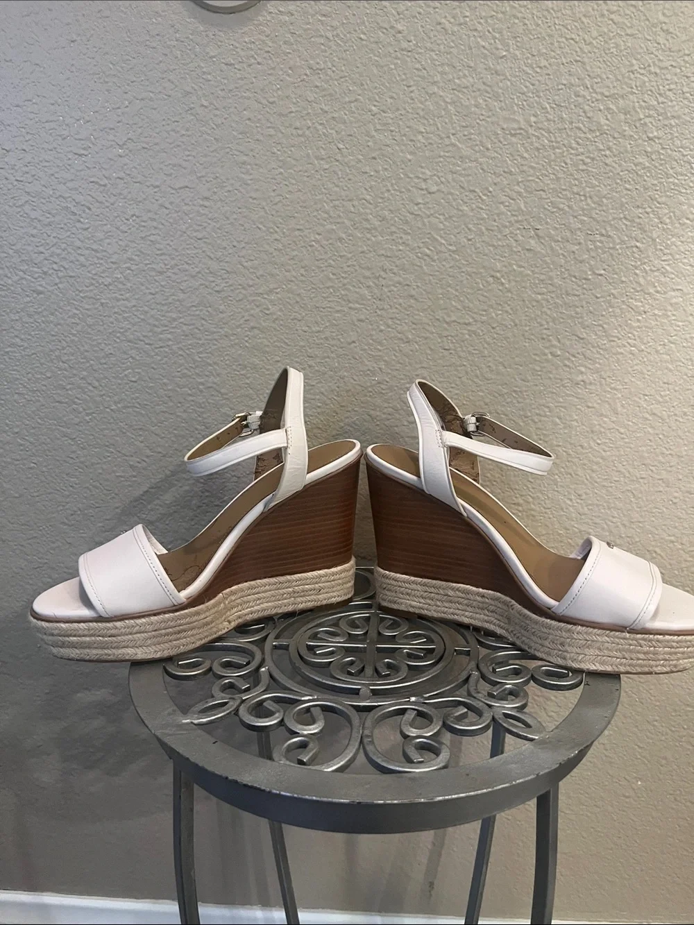 Coach elegant wedge